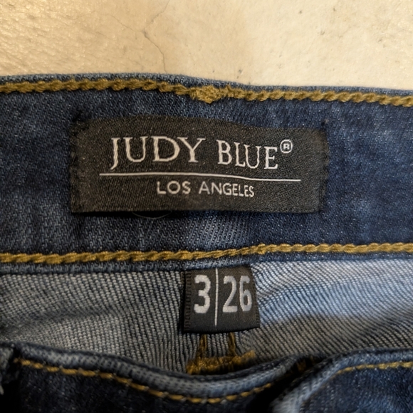 Judy Blue Women's 3/26 Relaxed Fit Jeans Denim Stretch - Picture 3 of 9
